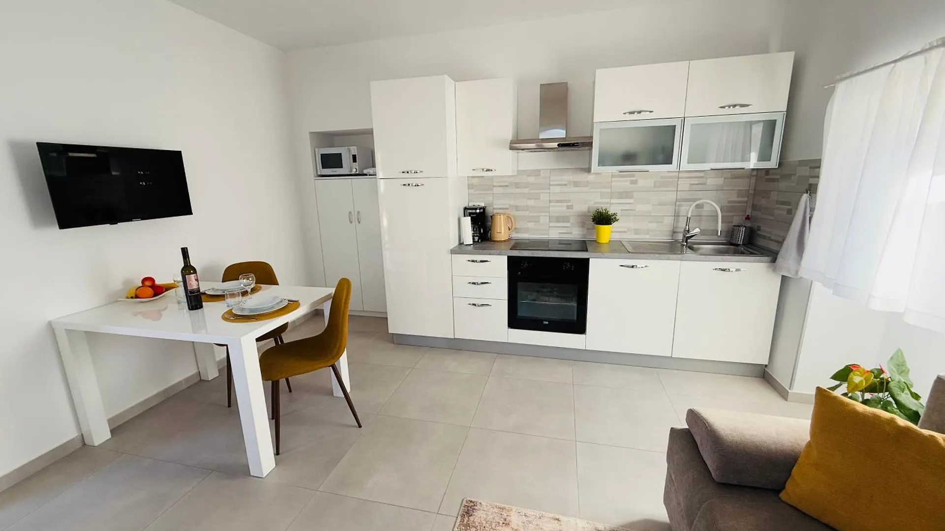 Apartment Erika - For 2 Near The Beach Pula 0*,  Croatia