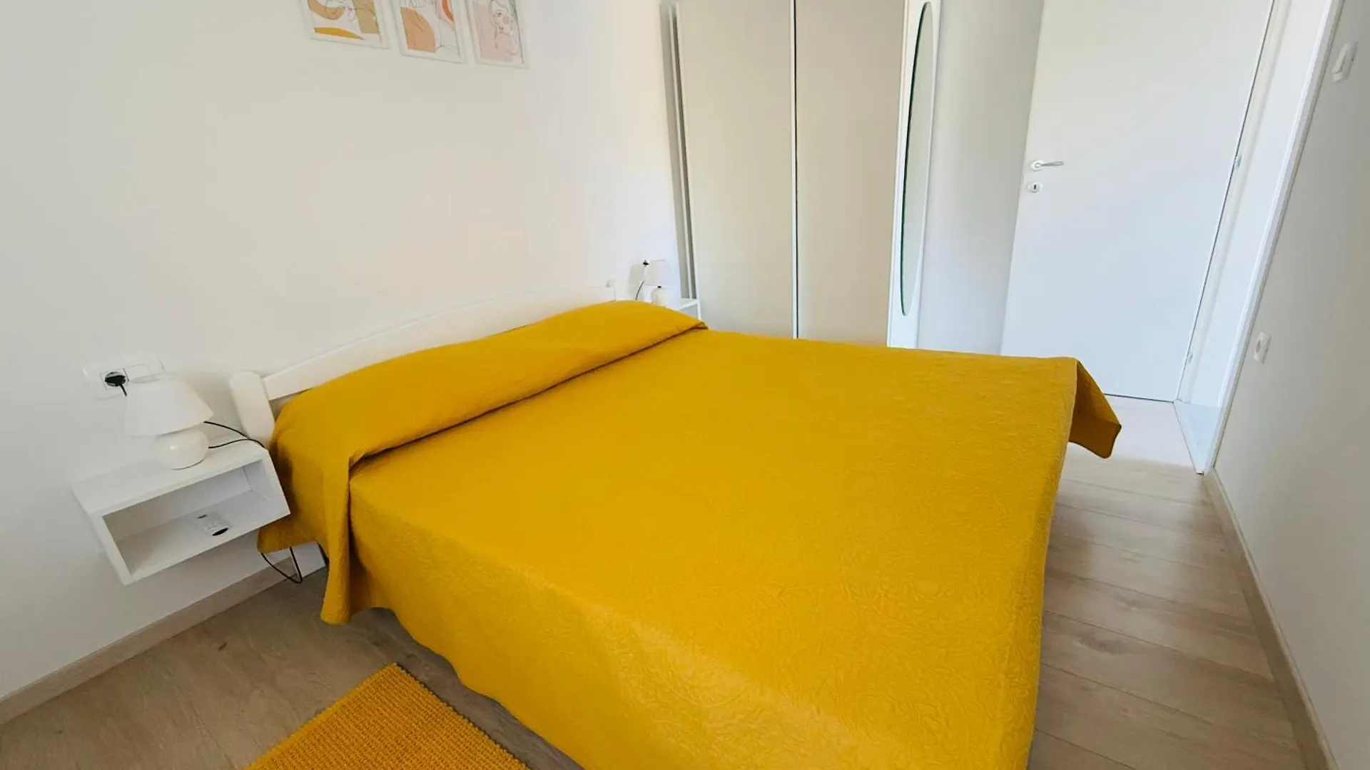 Apartment Erika - For 2 Near The Beach Pula